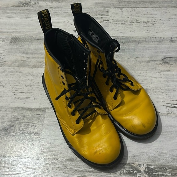 Dr Martens Yellow Combat Boots Size 4 - Picture 1 of 12